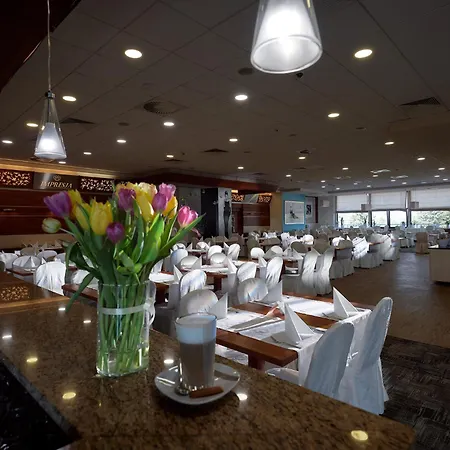 Miejsca Noclegowe W Arka Medical コウォブジェク