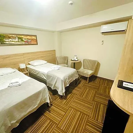 Miejsca Noclegowe W Arka Medical מלון קפסולה